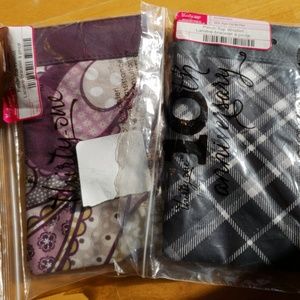 Thirty One, Two new Pinch Top Wristlets